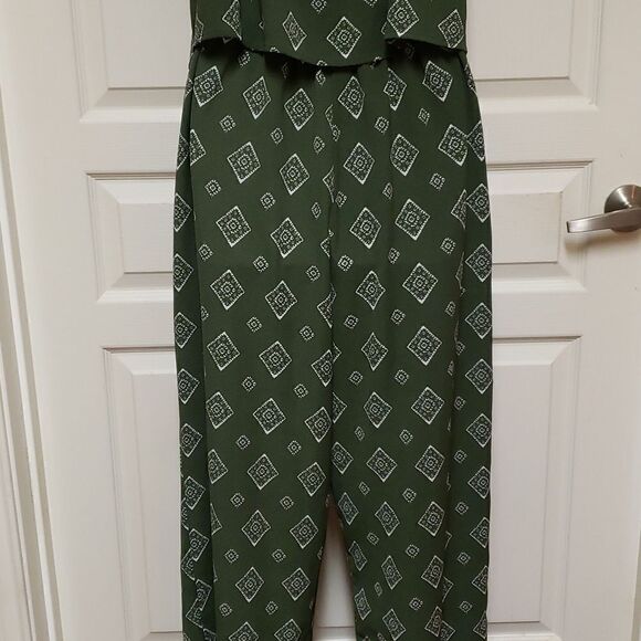 🌹Green and White Jumpsuit sz L - Picture 7 of 8